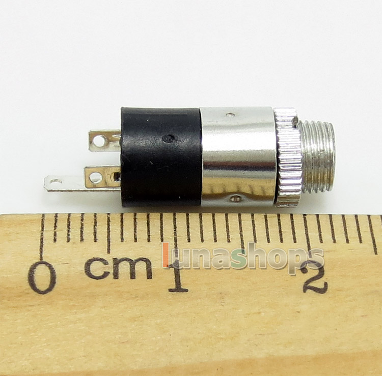 Female Port 3.5mm With Screw Thread For Shure Sony Headphone Amplifier etc.